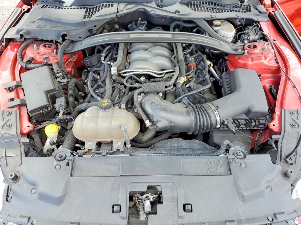FORD MUSTANG 2022 — 12