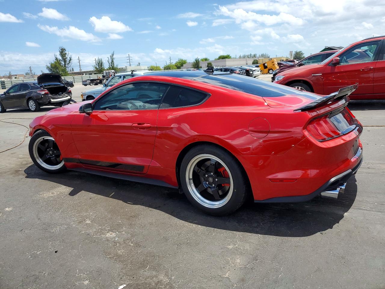 FORD MUSTANG 2022 — 3
