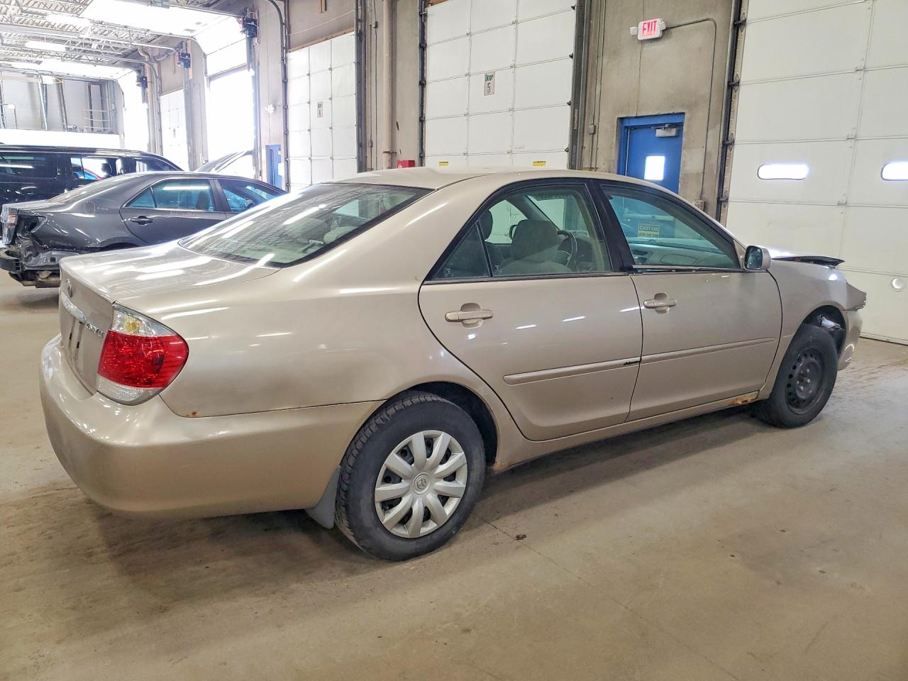 TOYOTA CAMRY 2005 — 4