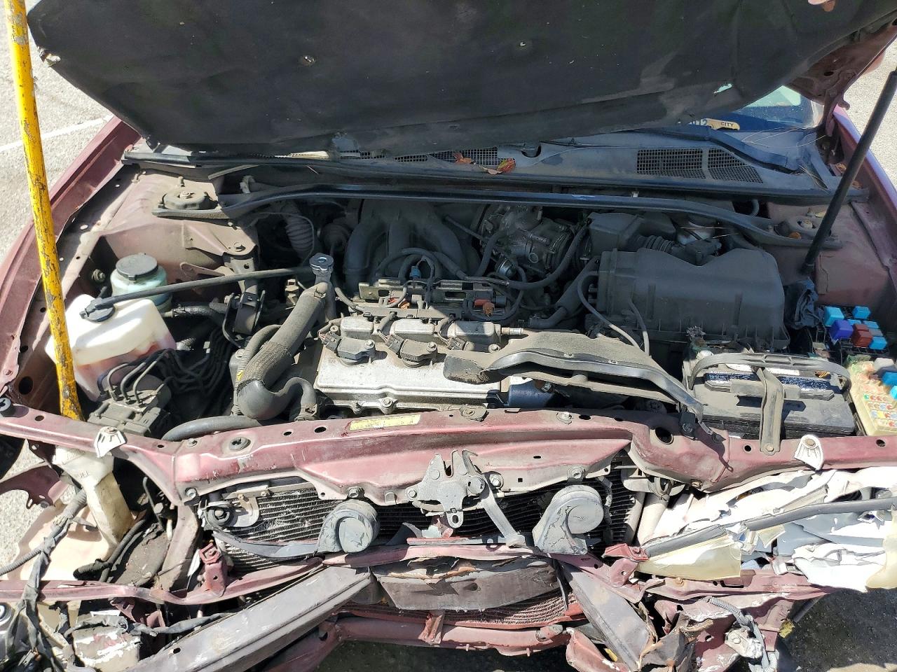 TOYOTA CAMRY 2005 — 12