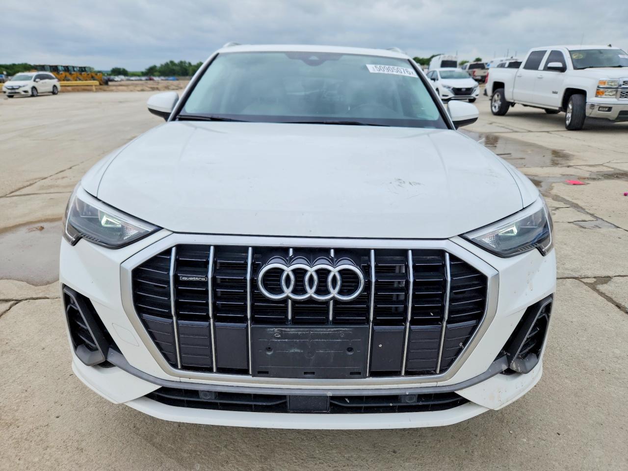 AUDI Q3 2022 — 6