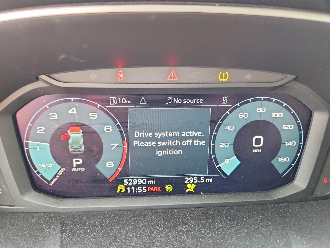 AUDI Q3 2022 — 10