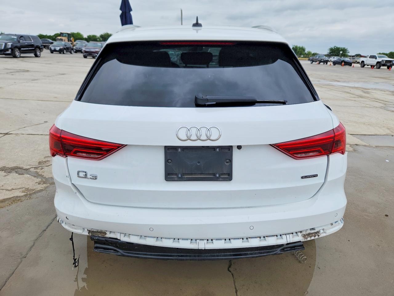 AUDI Q3 2022 — 7