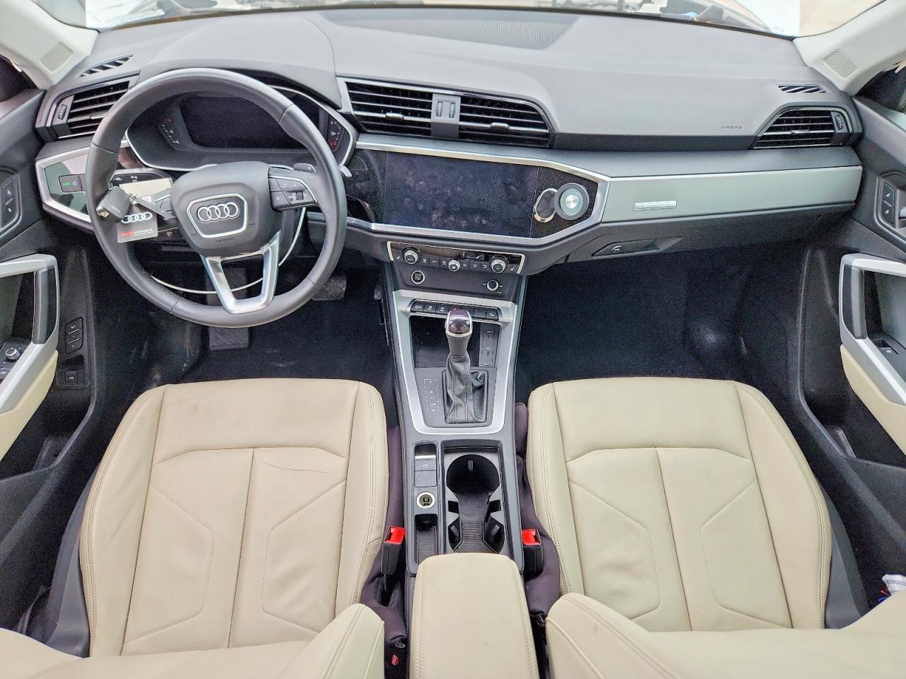 AUDI Q3 2022 — 9
