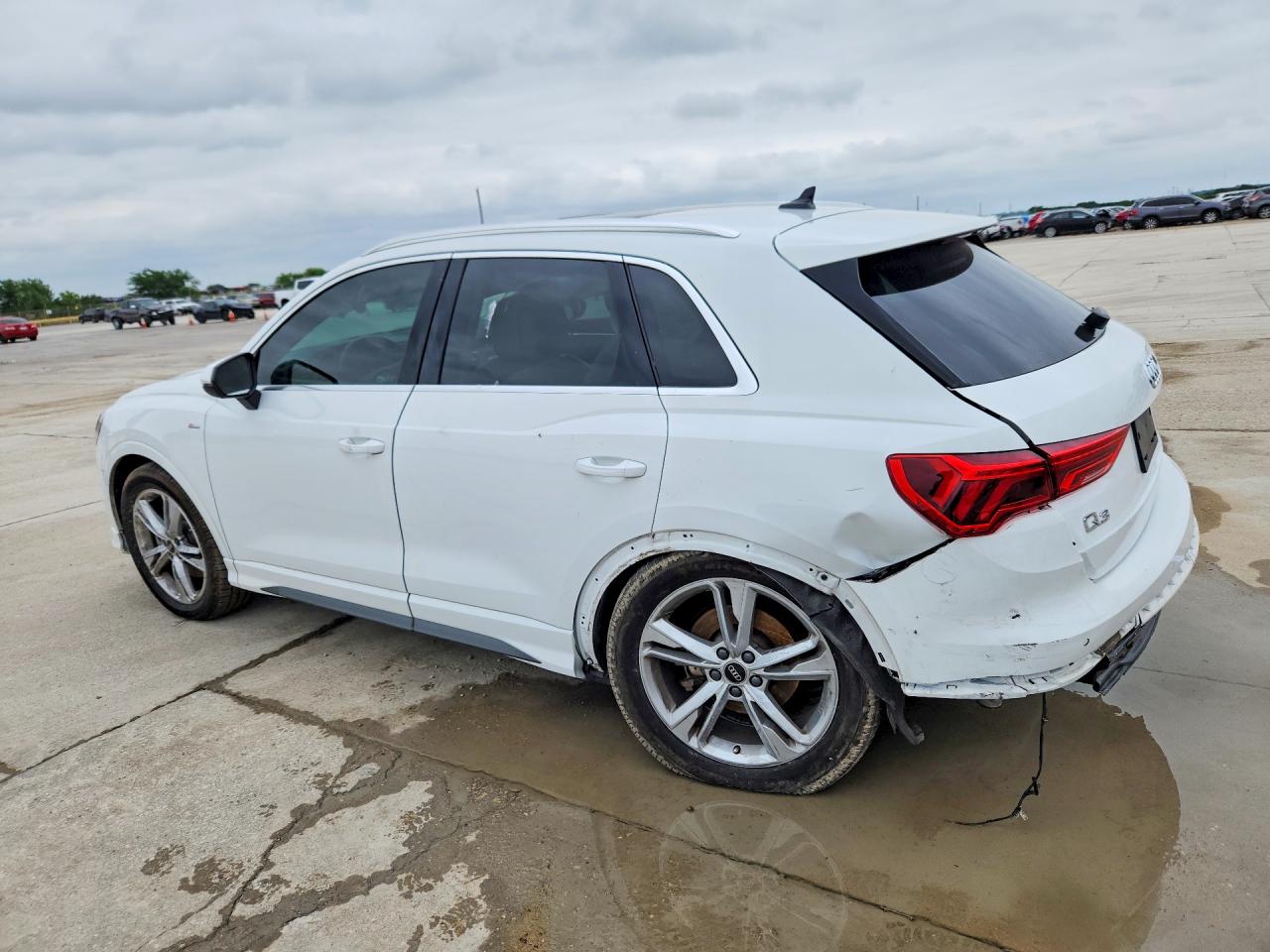 AUDI Q3 2022 — 3