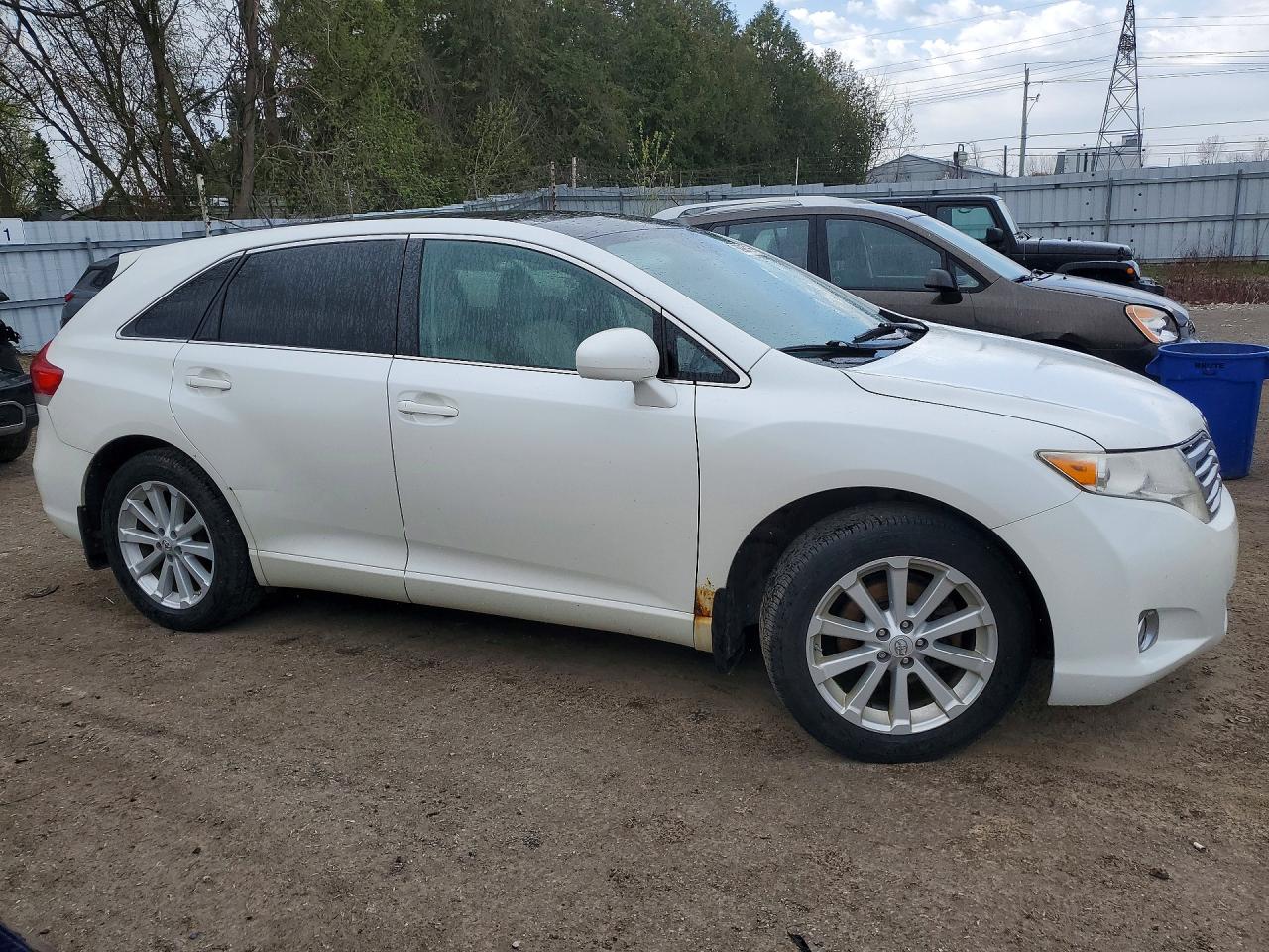 TOYOTA VENZA 2010 — 5