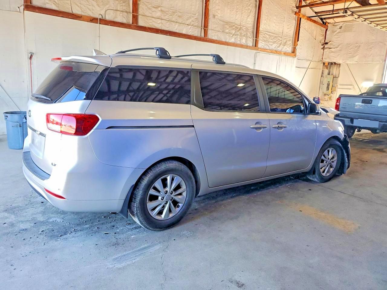 KIA SEDONA 2016 — 4