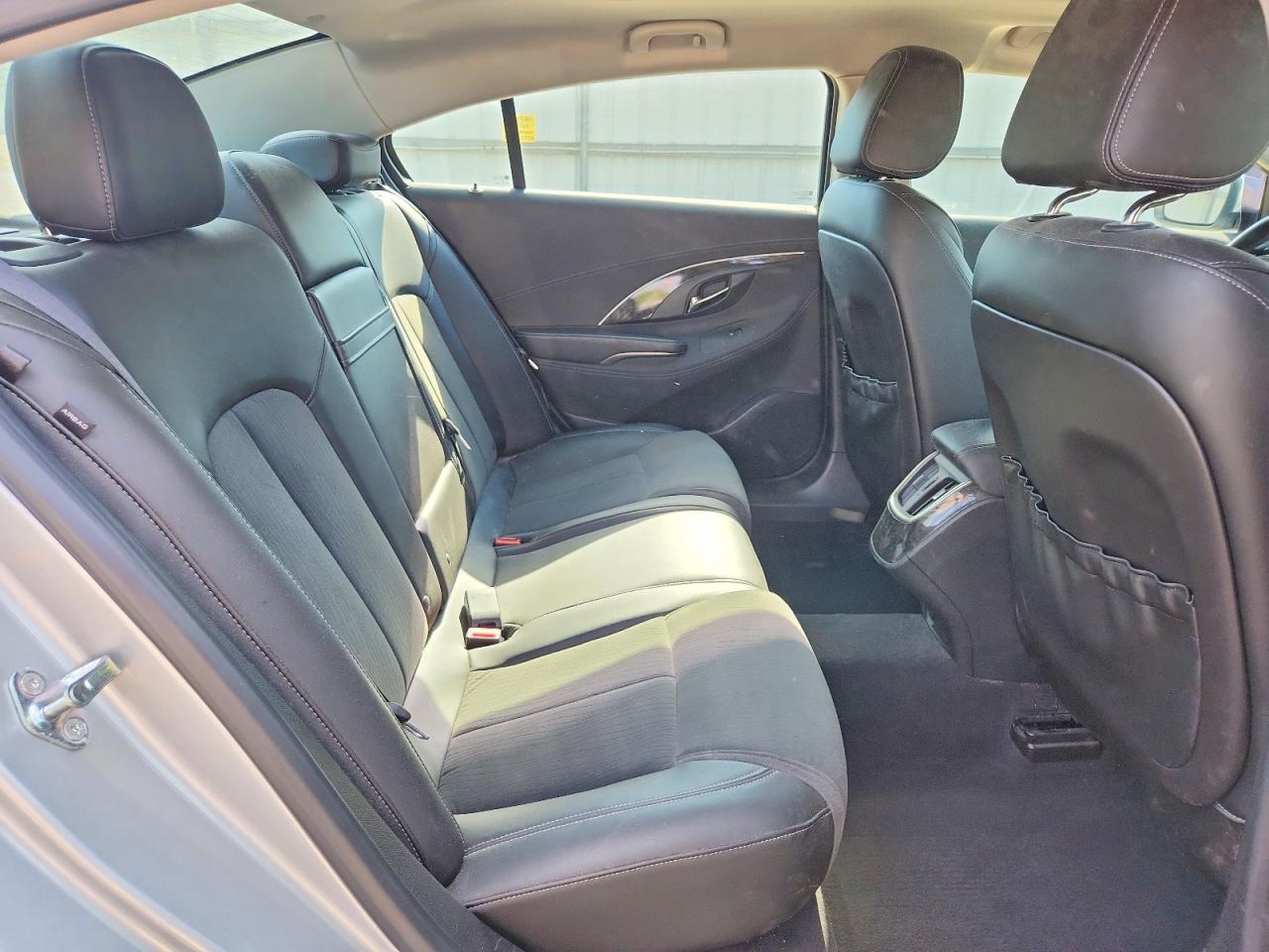 BUICK LACROSSE 2016 — 11