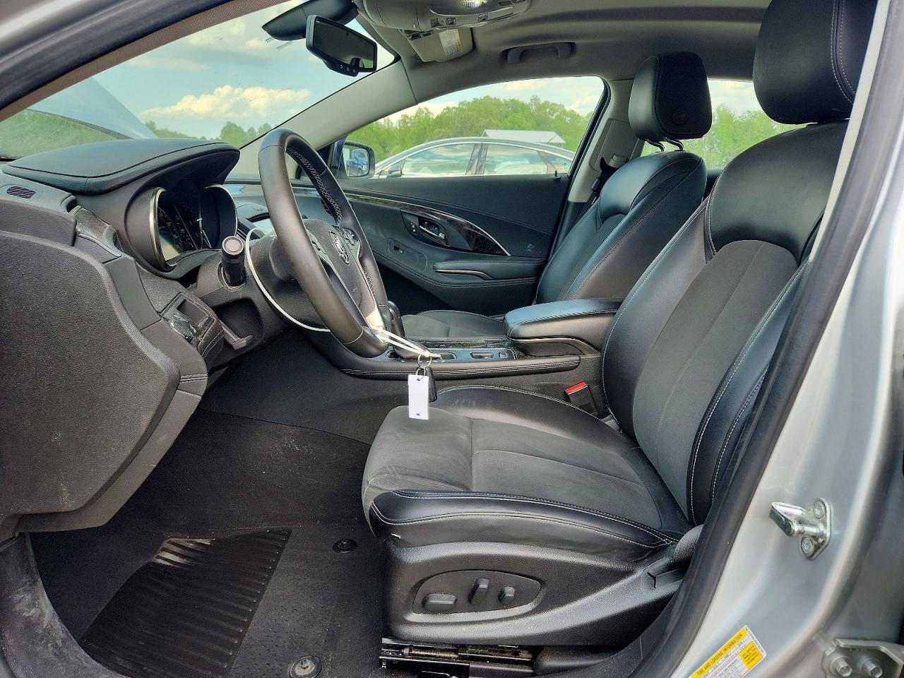 BUICK LACROSSE 2016 — 8