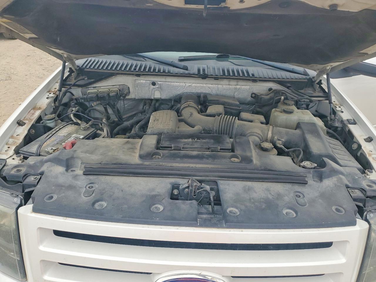 FORD EXPEDITION 2010 — 13