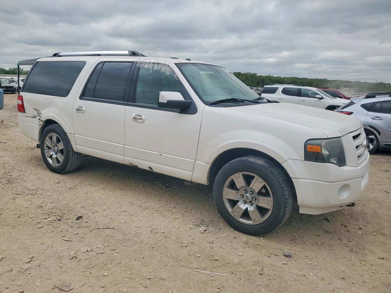 FORD EXPEDITION 2010 — 5