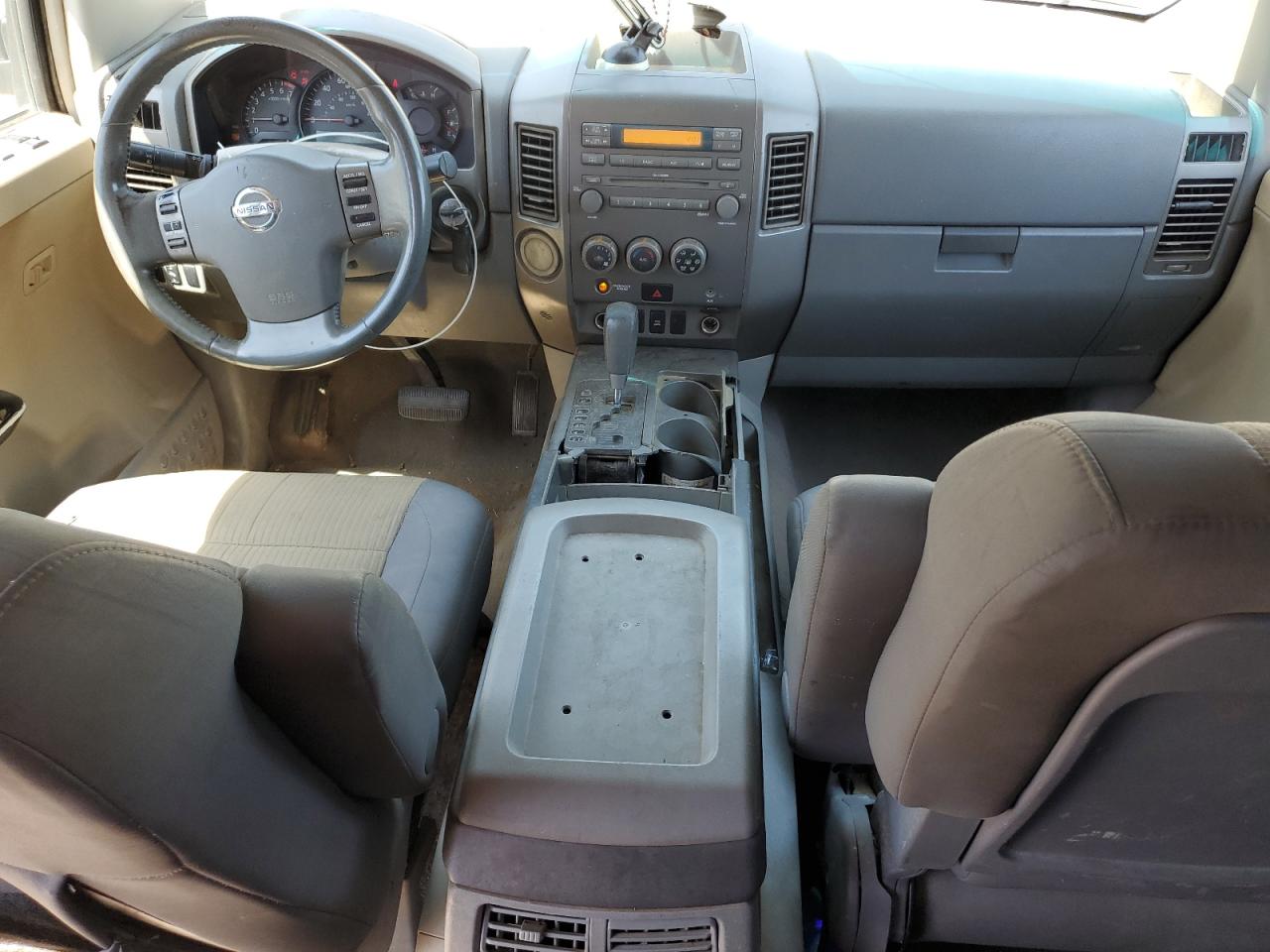 NISSAN TITAN 2004 — 9