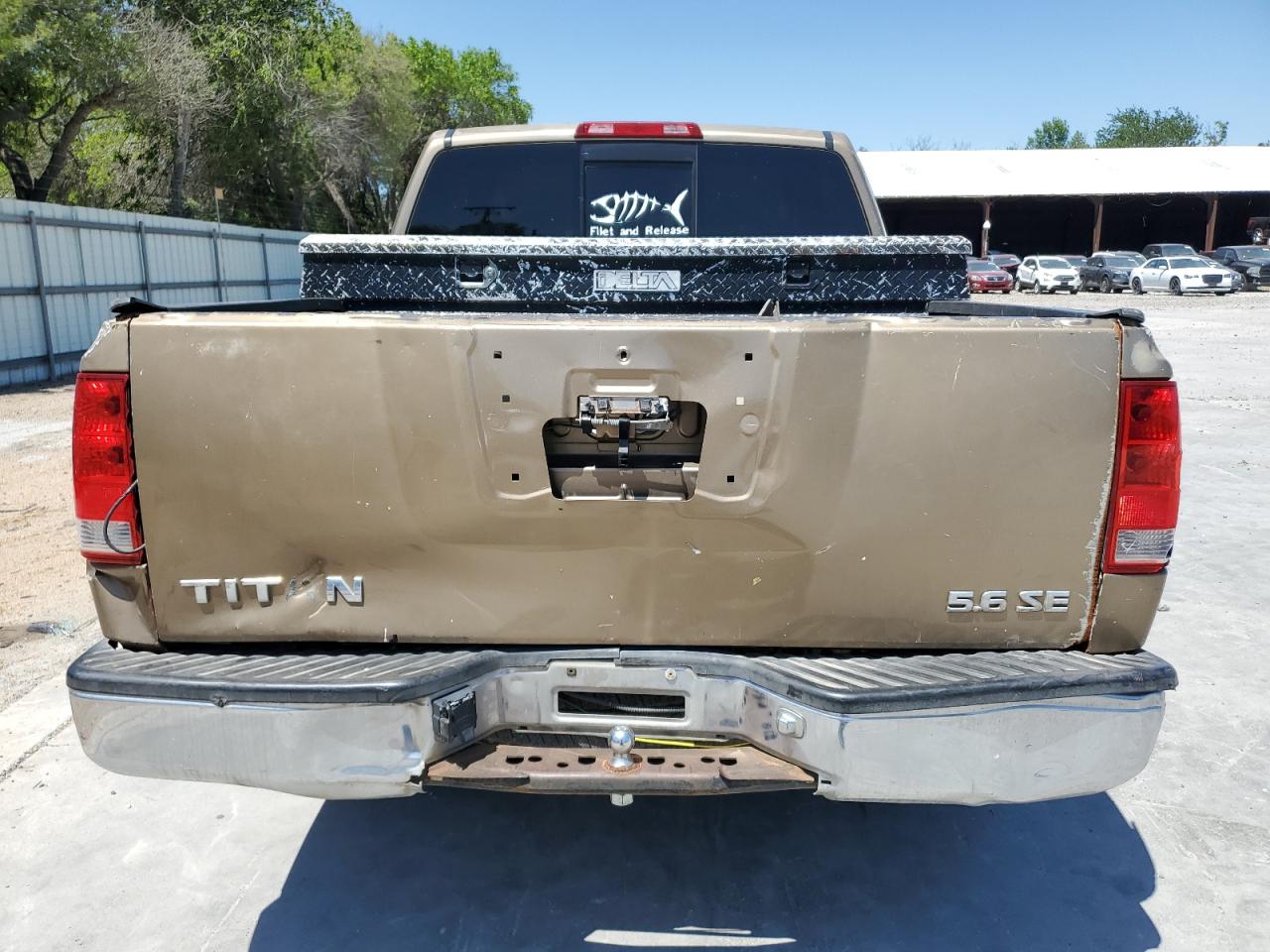 NISSAN TITAN 2004 — 7