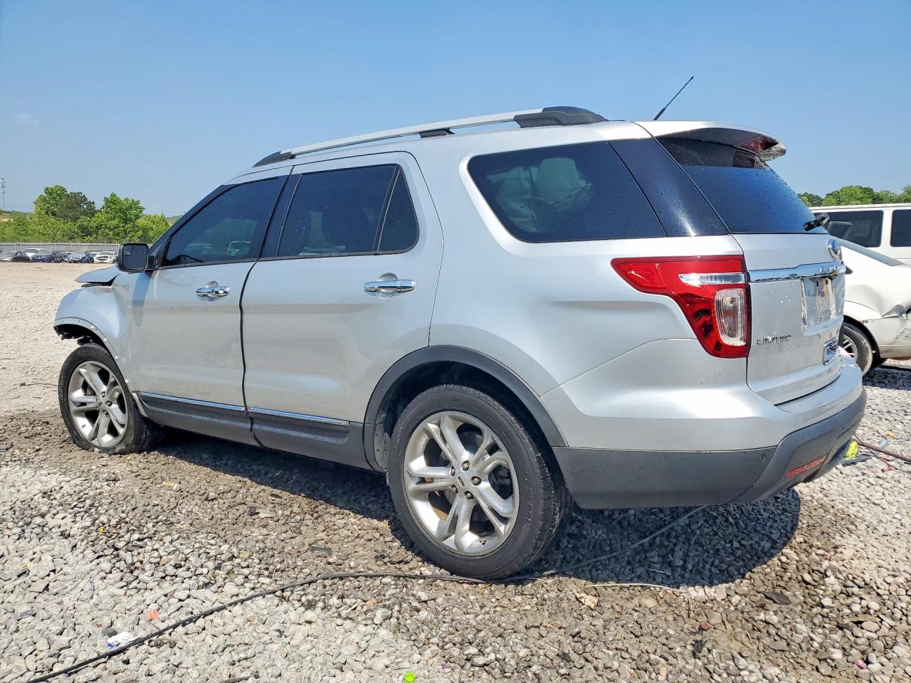 FORD EXPLORER 2015 — 3