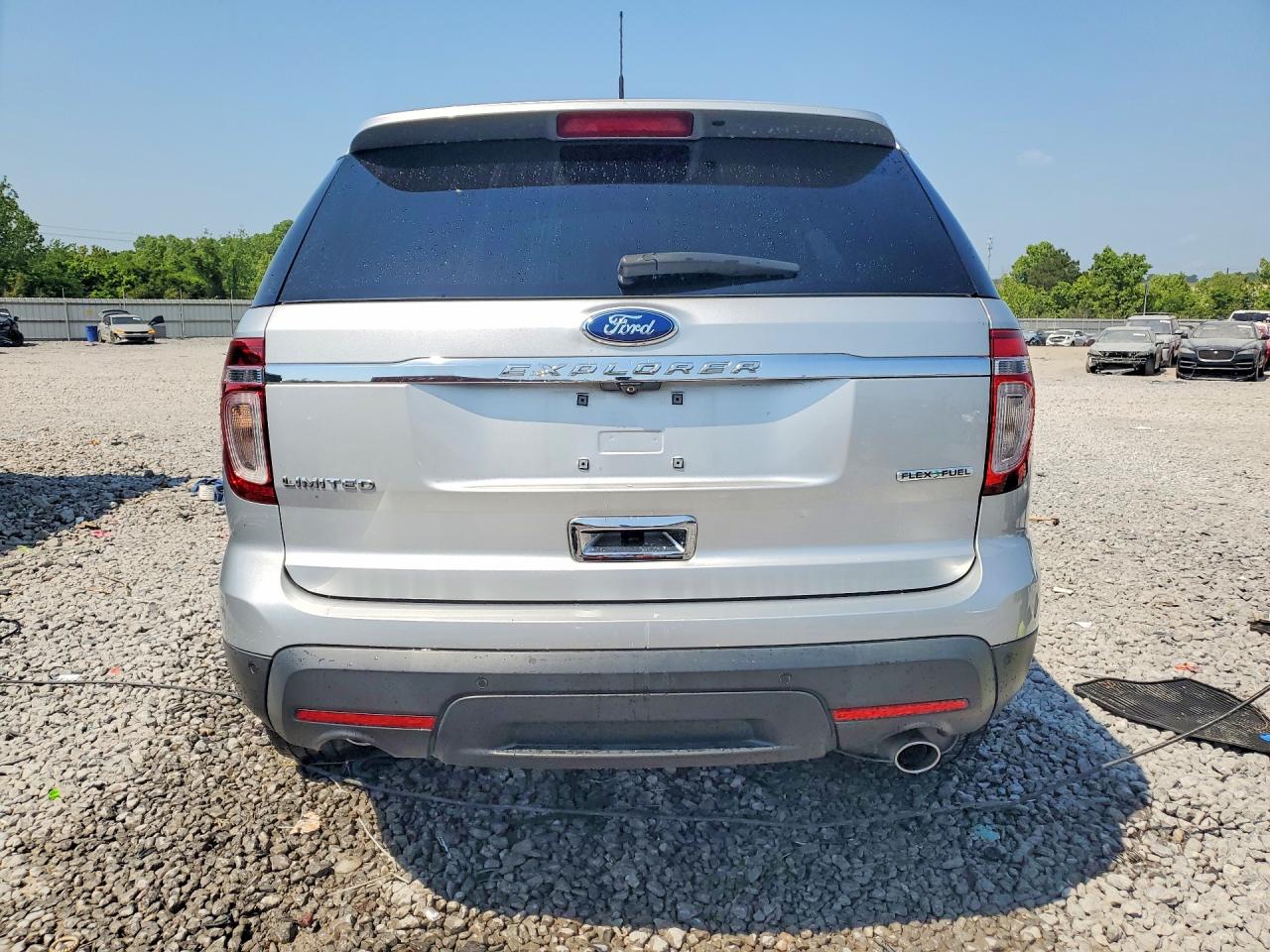 FORD EXPLORER 2015 — 7