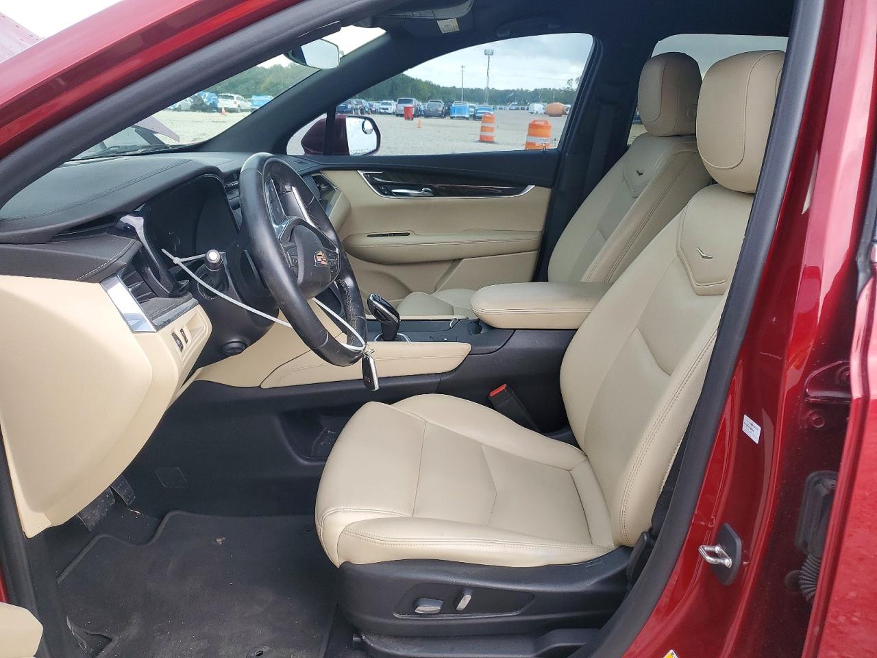 CADILLAC XT5 2019 — 8