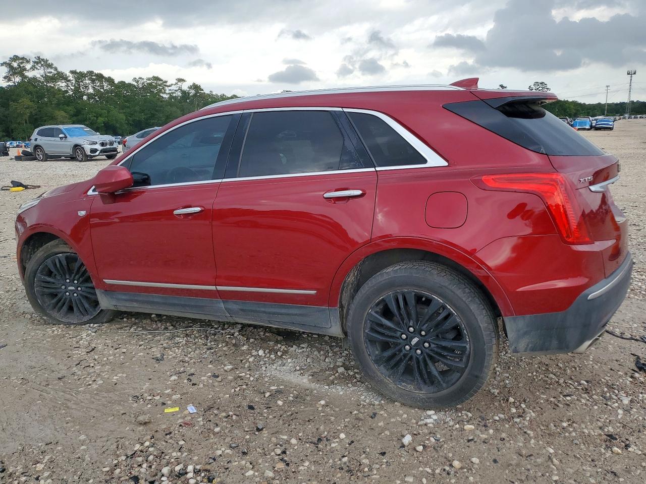 CADILLAC XT5 2019 — 3