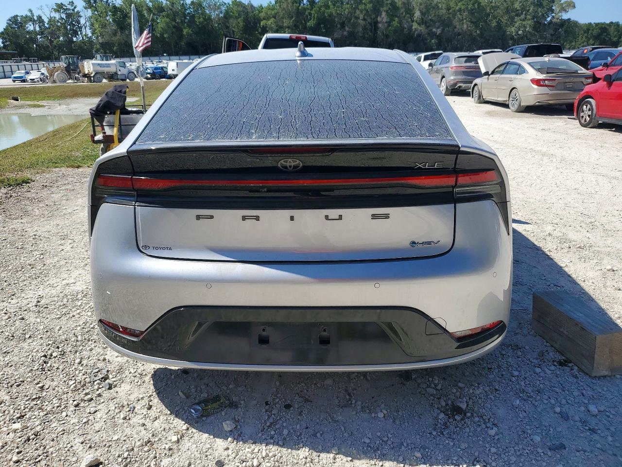TOYOTA PRIUS 2024 — 7