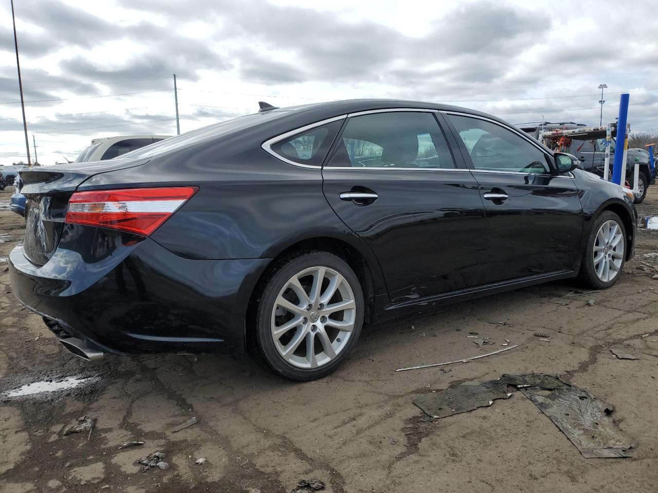TOYOTA AVALON 2013 — 4