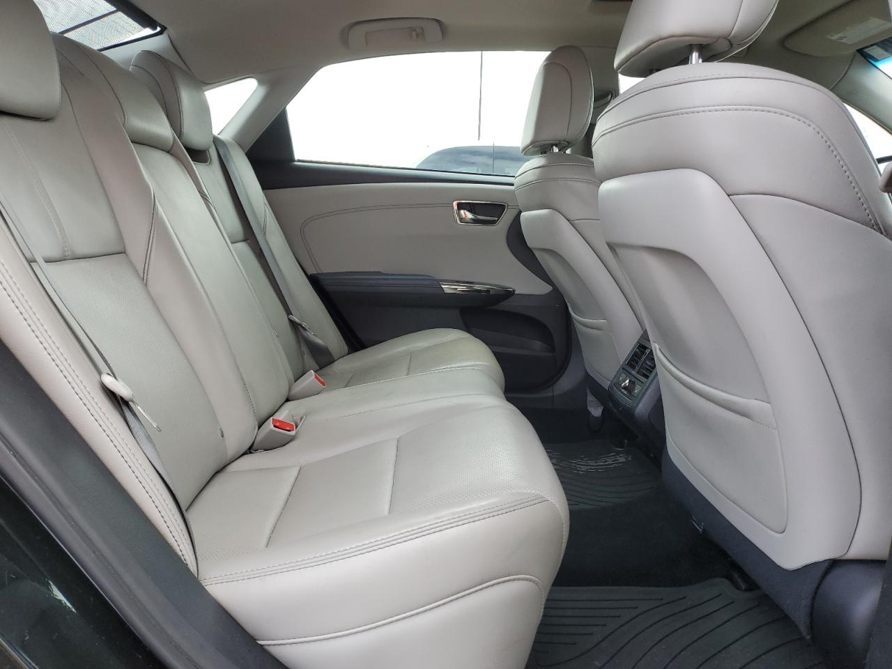 TOYOTA AVALON 2013 — 11