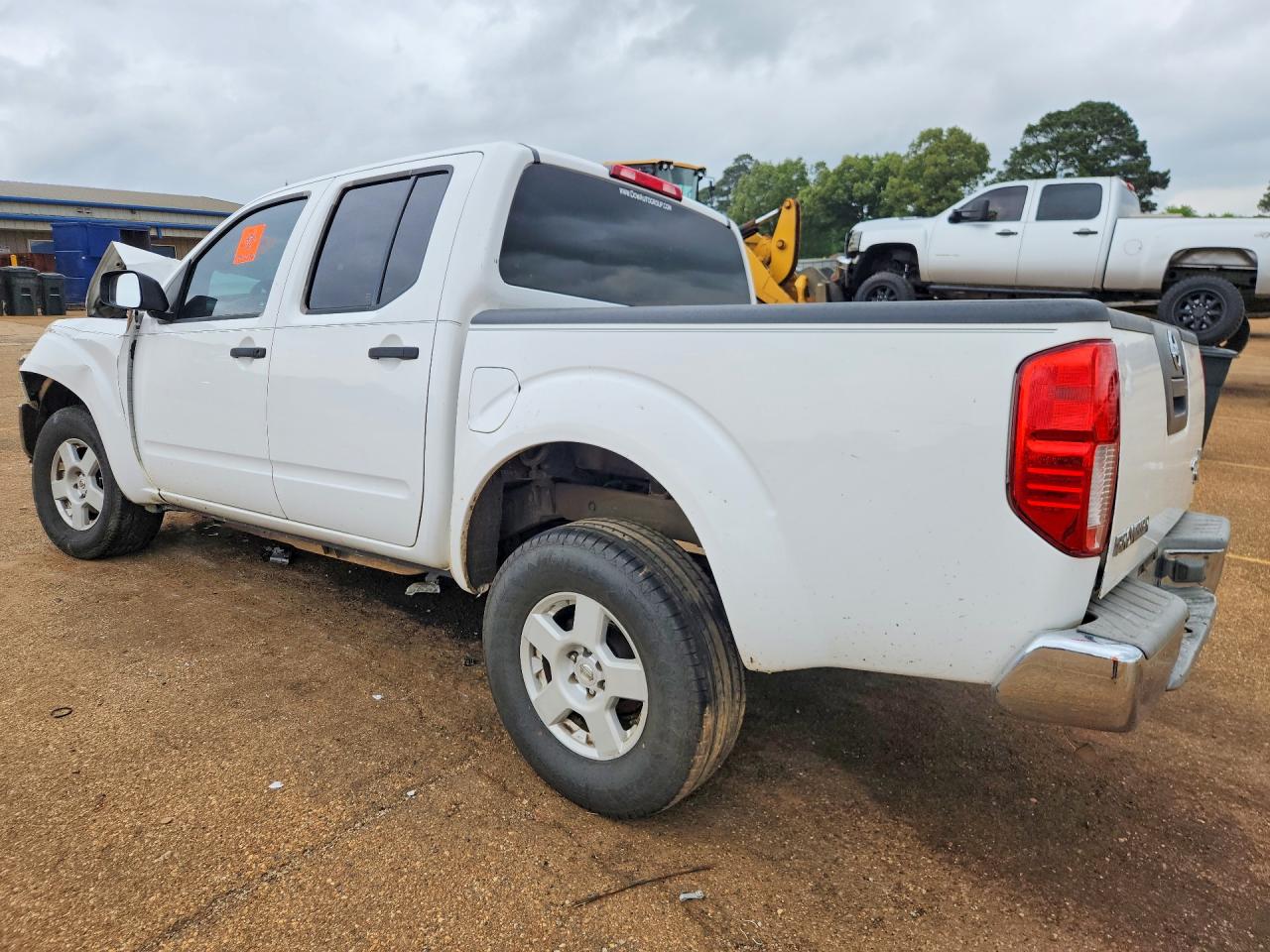 NISSAN FRONTIER 2005 — 3