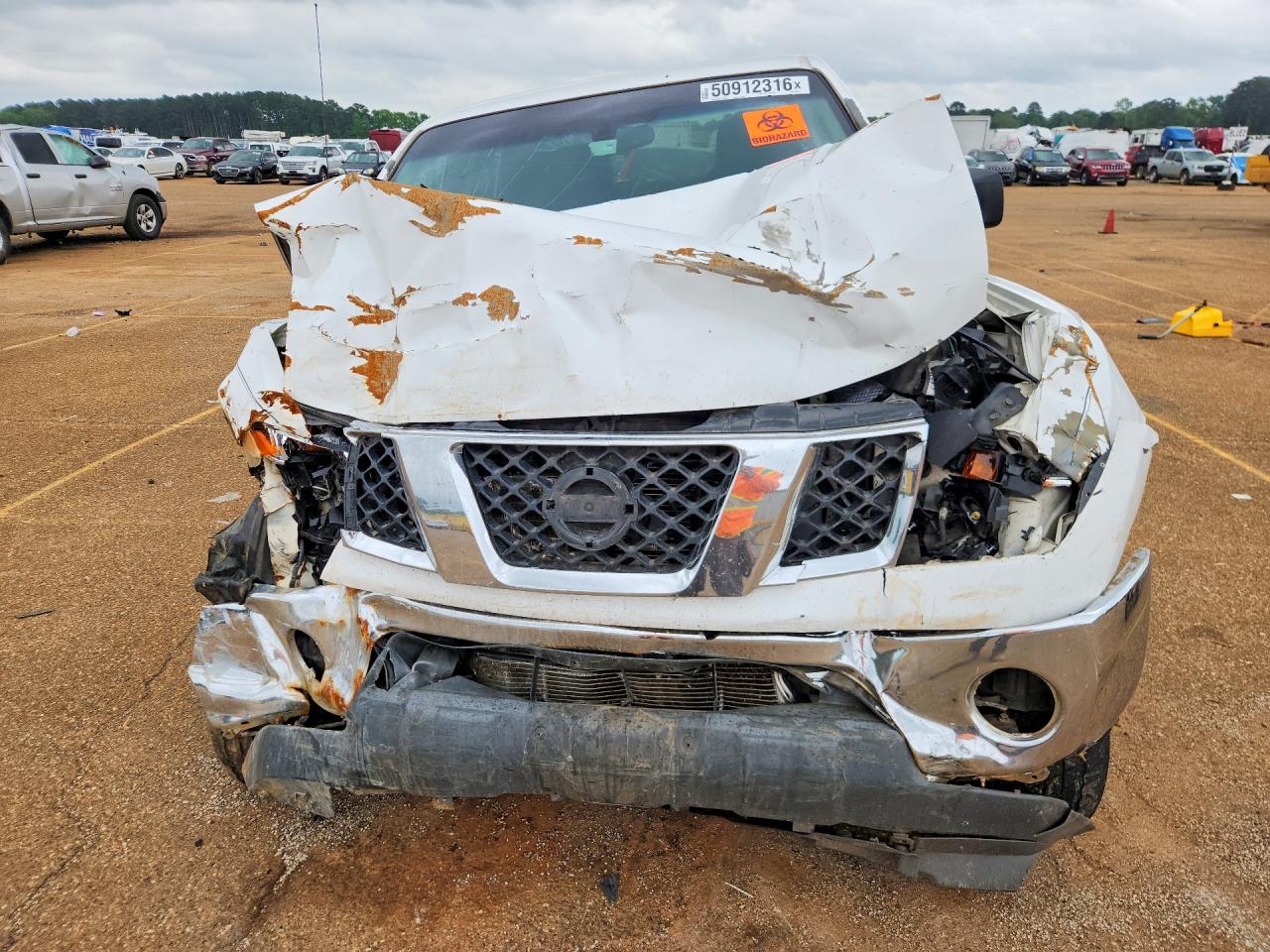 NISSAN FRONTIER 2005 — 6