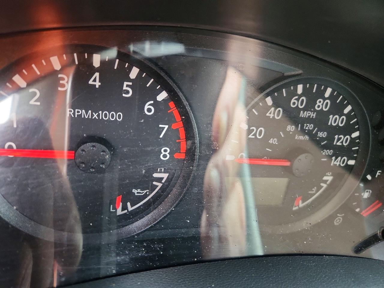 NISSAN FRONTIER 2005 — 10
