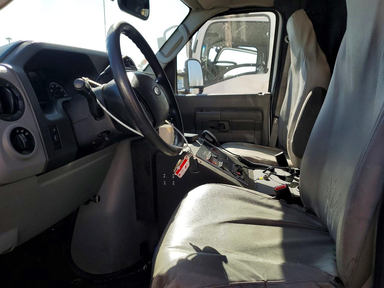 FORD ECONOLINE 2018 — 8