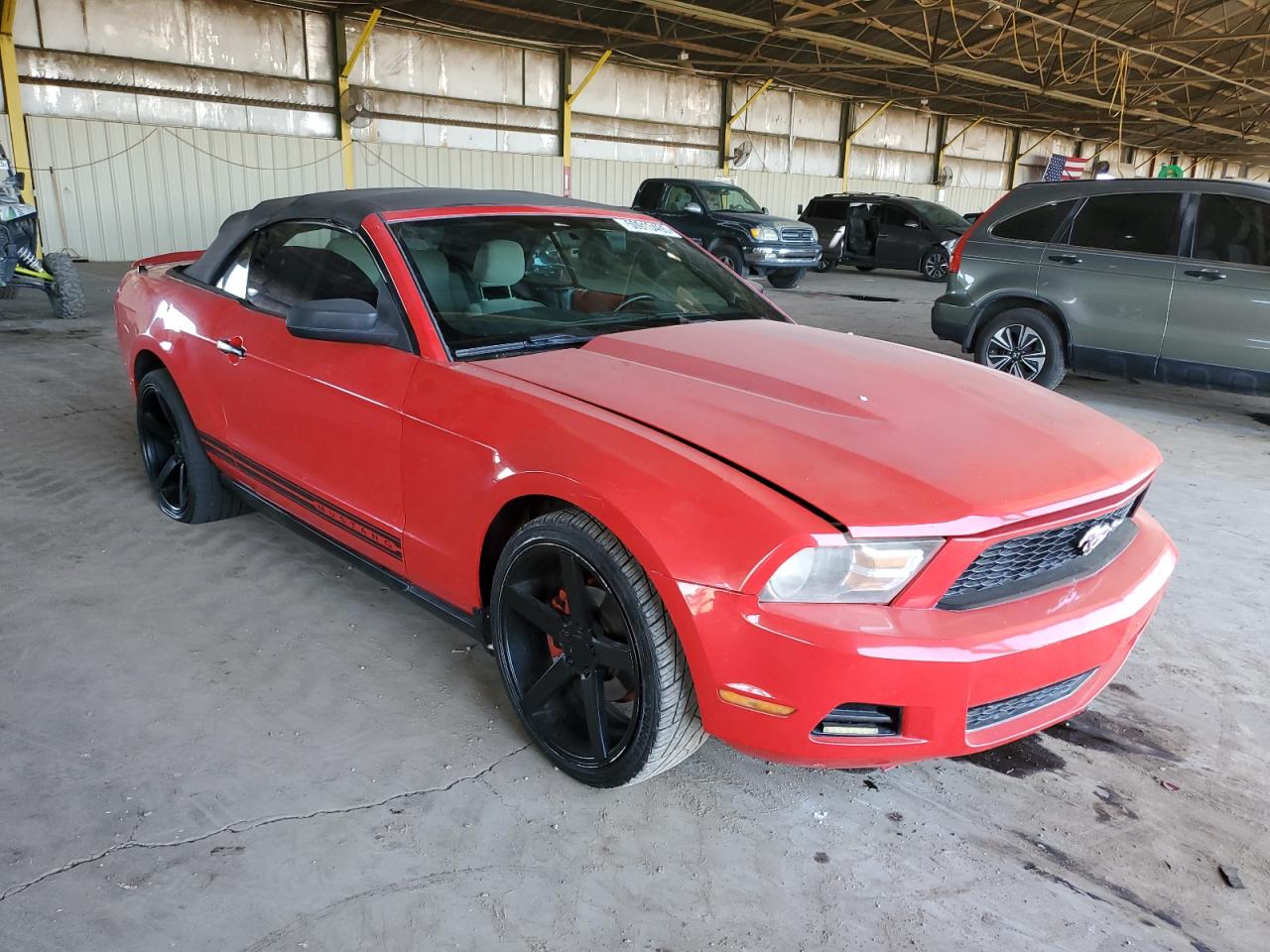 FORD MUSTANG 2010 — 5