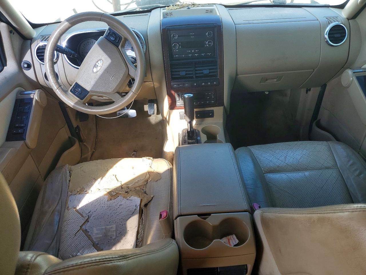 FORD EXPLORER 2010 — 9
