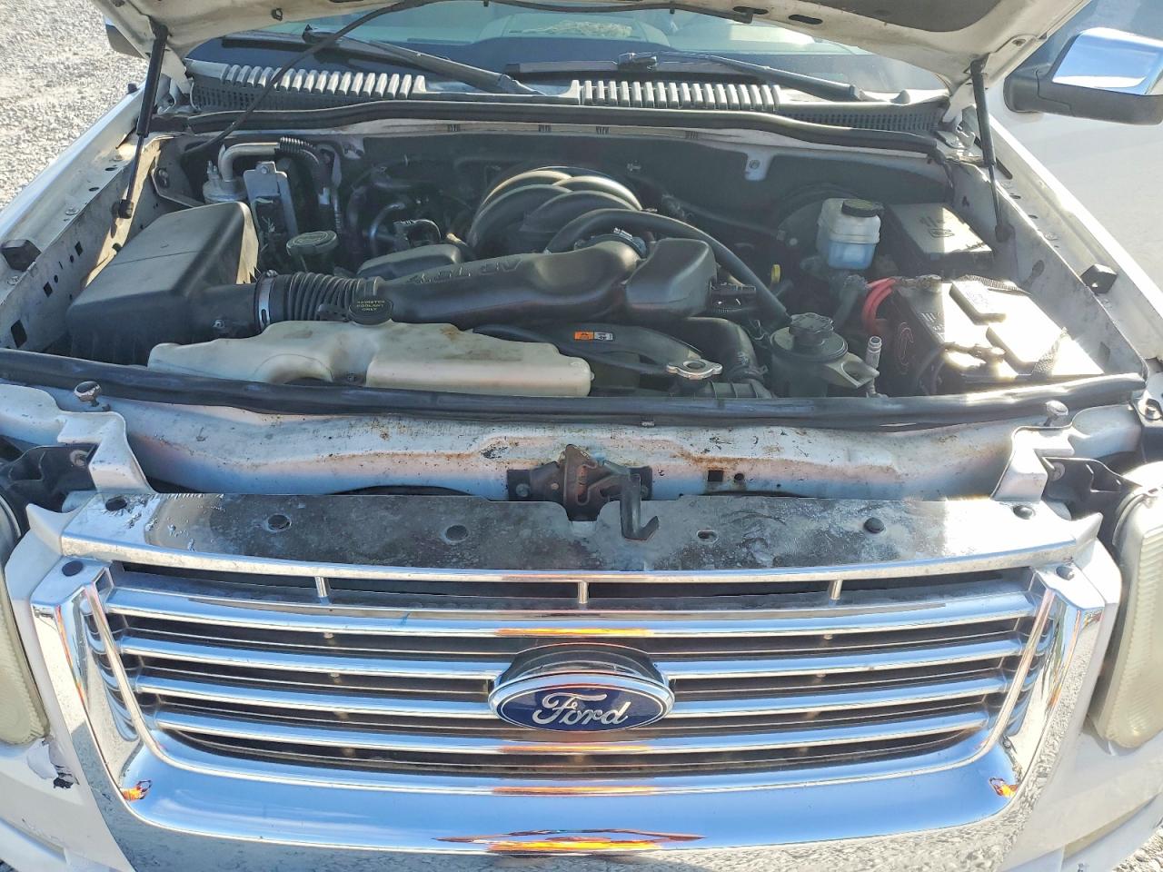 FORD EXPLORER 2010 — 13