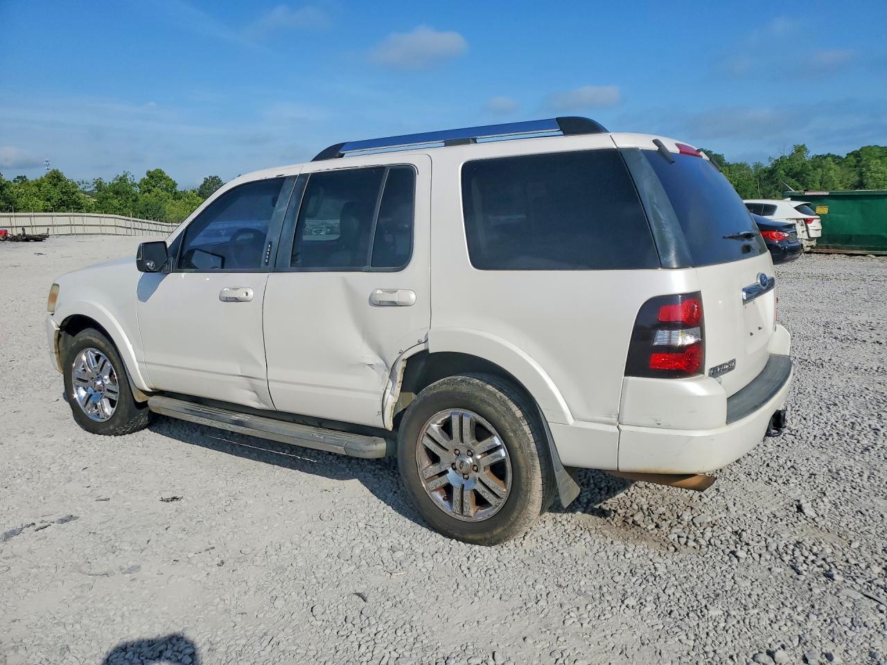 FORD EXPLORER 2010 — 3