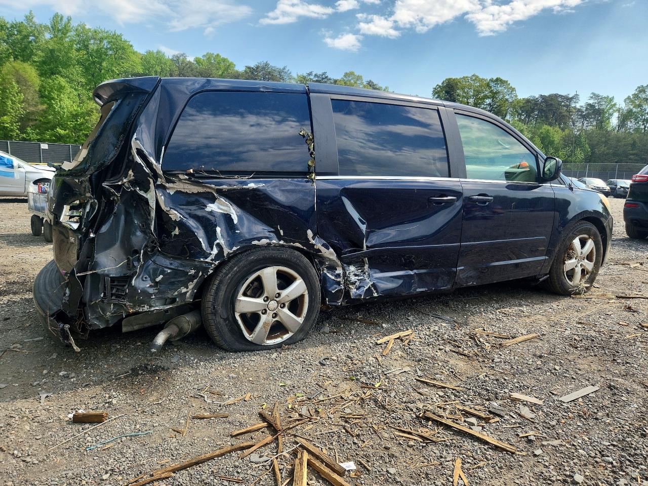 VOLKSWAGEN ROUTAN 2010 — 4