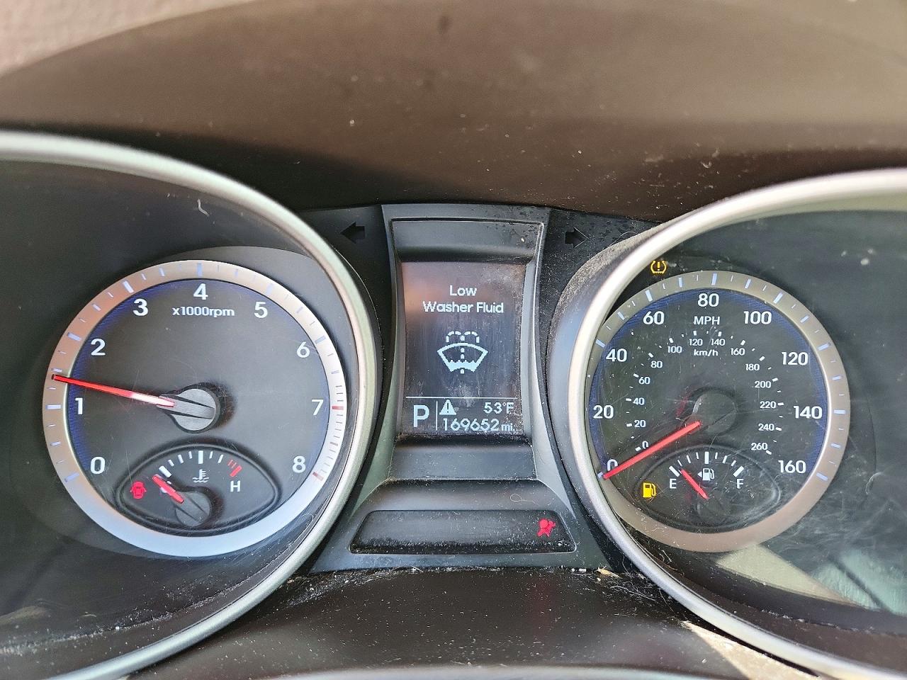 HYUNDAI SANTA FE 2015 — 10