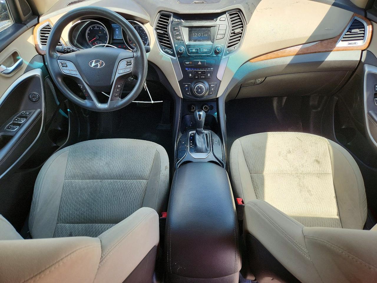 HYUNDAI SANTA FE 2015 — 9