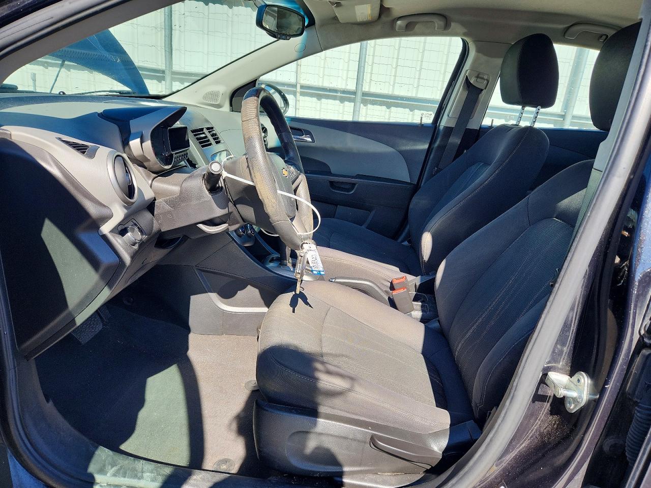 CHEVROLET SONIC 2015 — 8