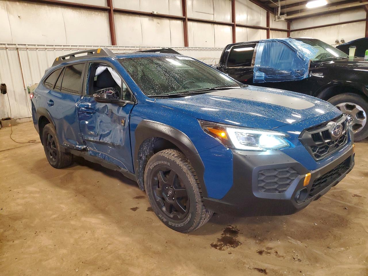 SUBARU OUTBACK 2025 — 5