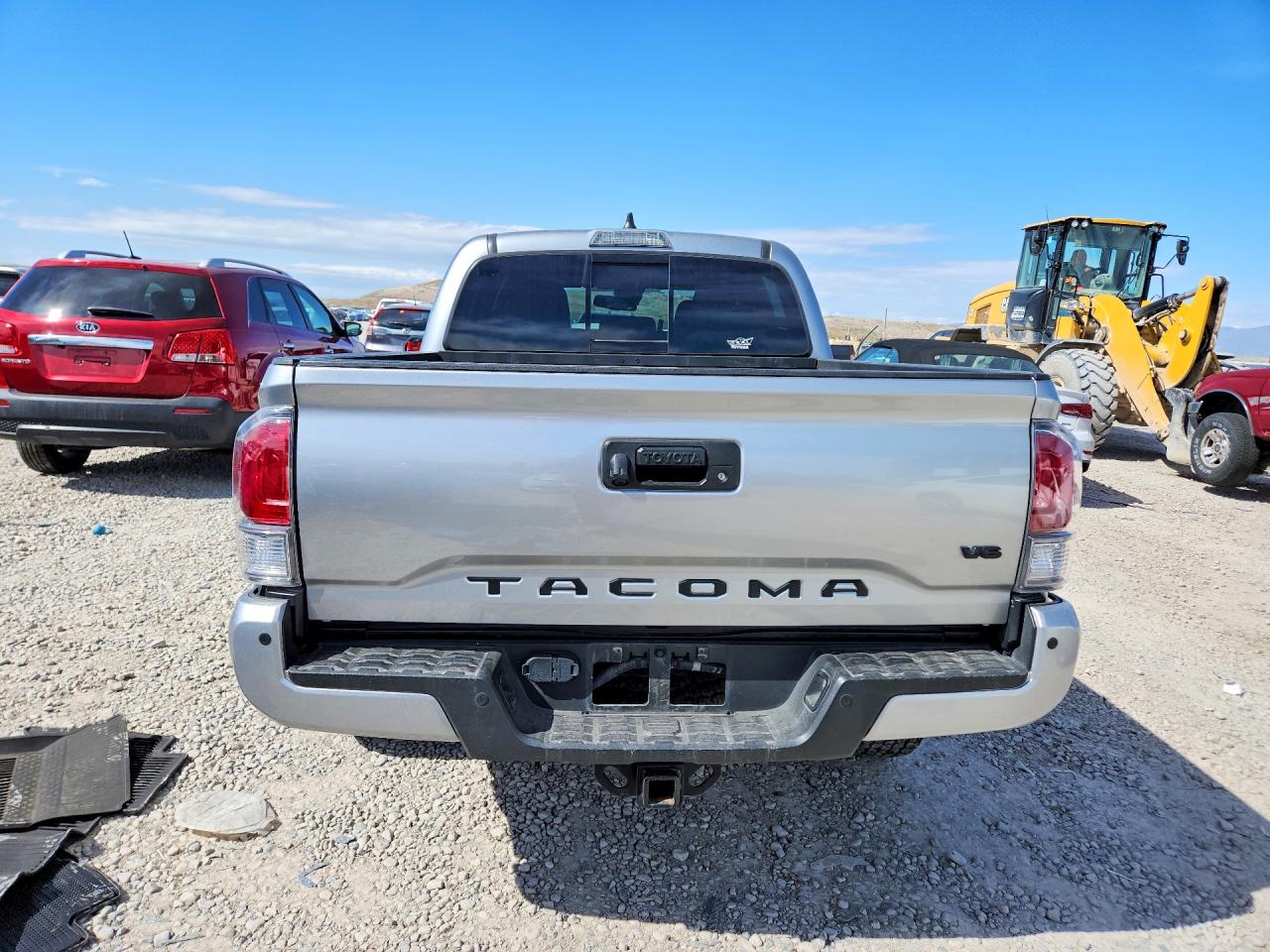 TOYOTA TACOMA 2022 — 7