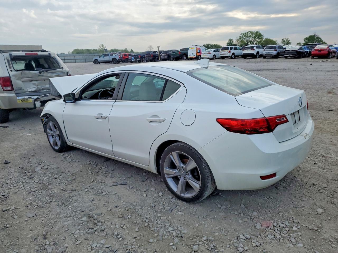 ACURA ILX 2013 — 3