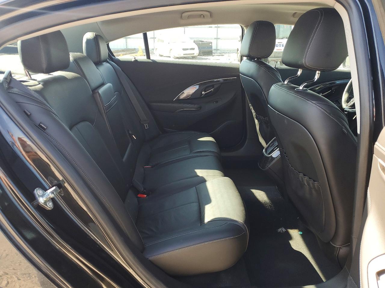 BUICK LACROSSE 2015 — 11