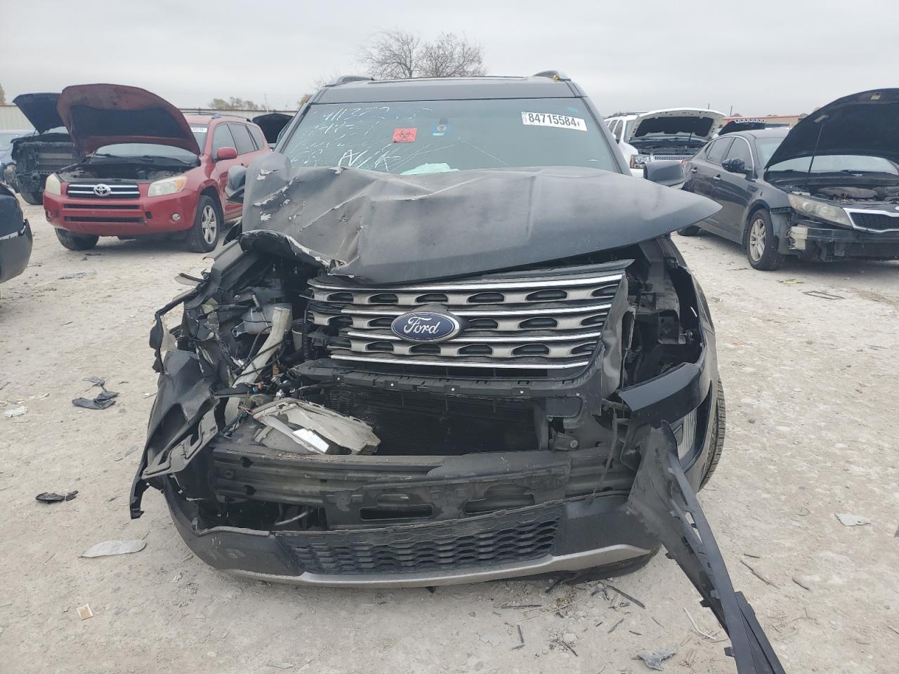 FORD EXPLORER 2016 — 6
