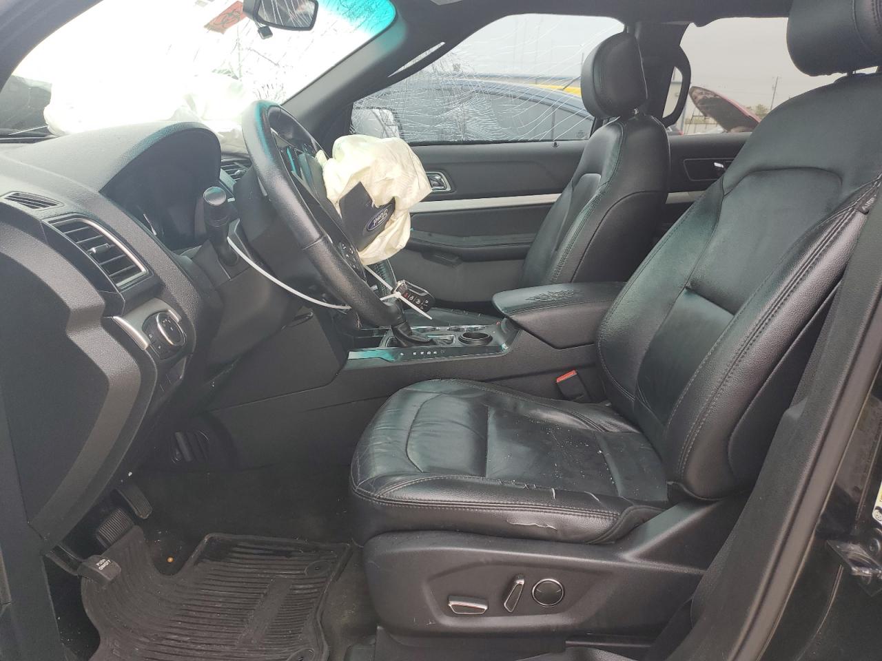 FORD EXPLORER 2016 — 8
