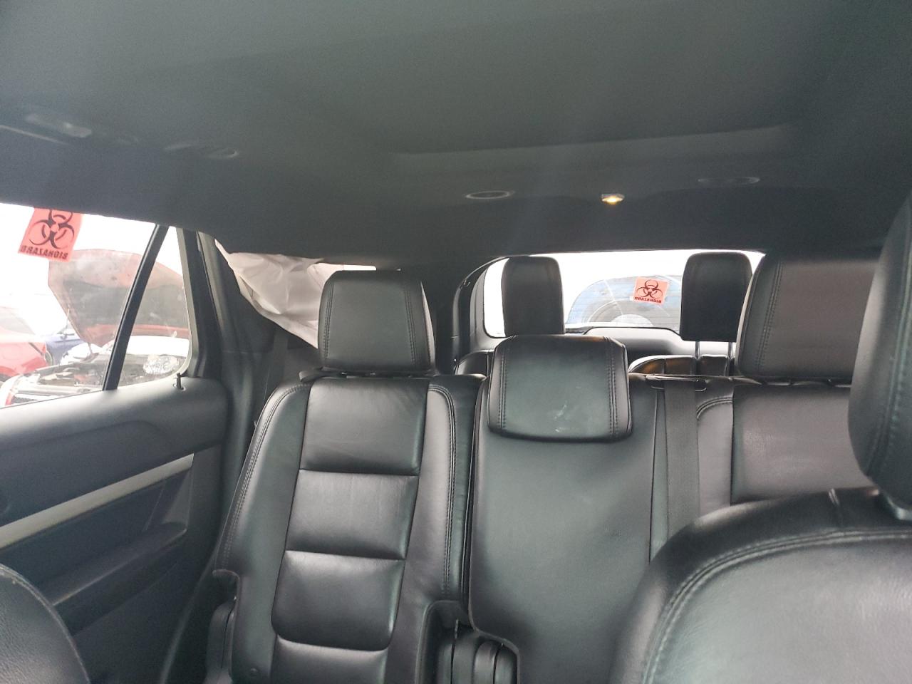 FORD EXPLORER 2016 — 11