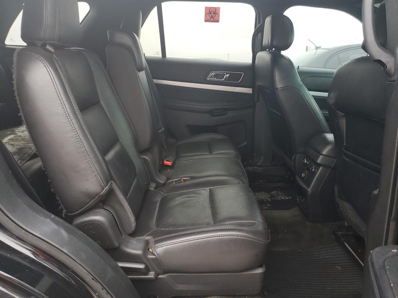 FORD EXPLORER 2016 — 12