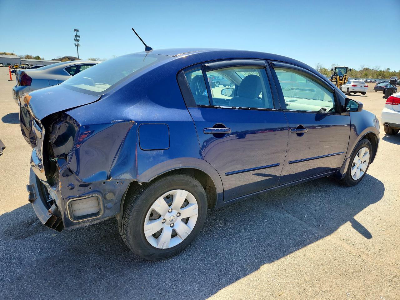 NISSAN SENTRA 2009 — 4