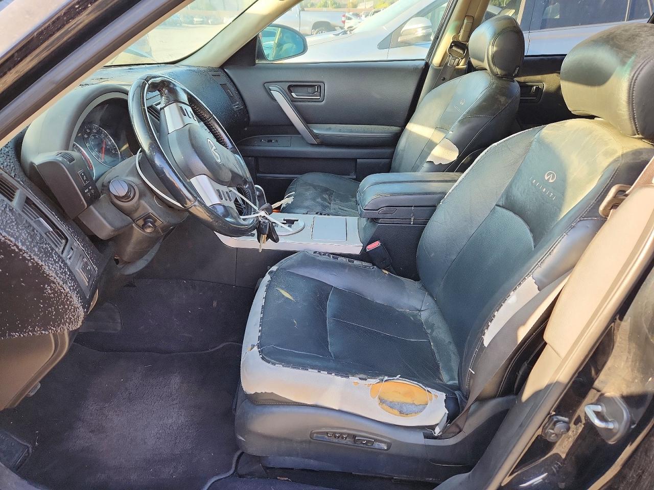 INFINITI FX35 2005 — 8