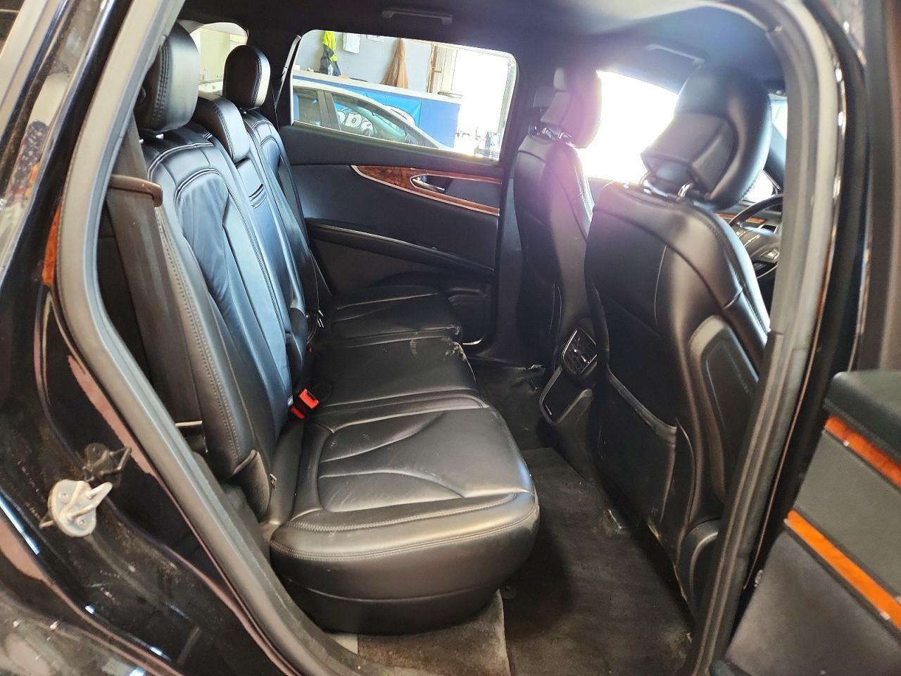 LINCOLN MKX 2017 — 12