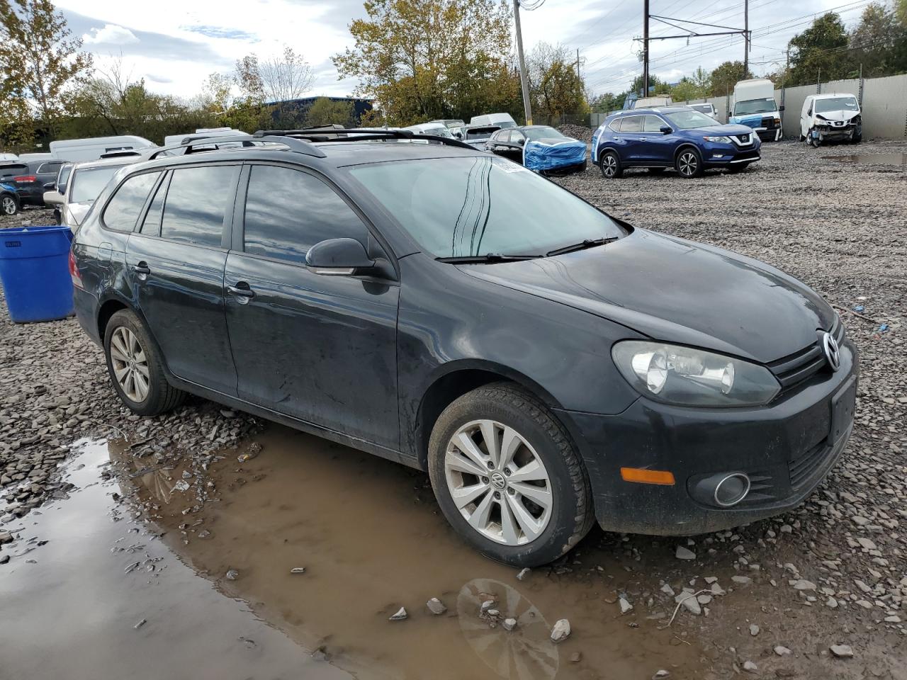VOLKSWAGEN JETTA 2010 — 5