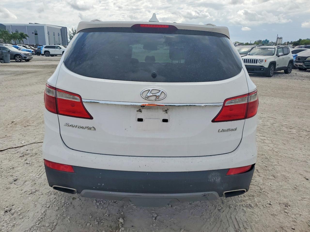 HYUNDAI SANTA FE 2013 — 7