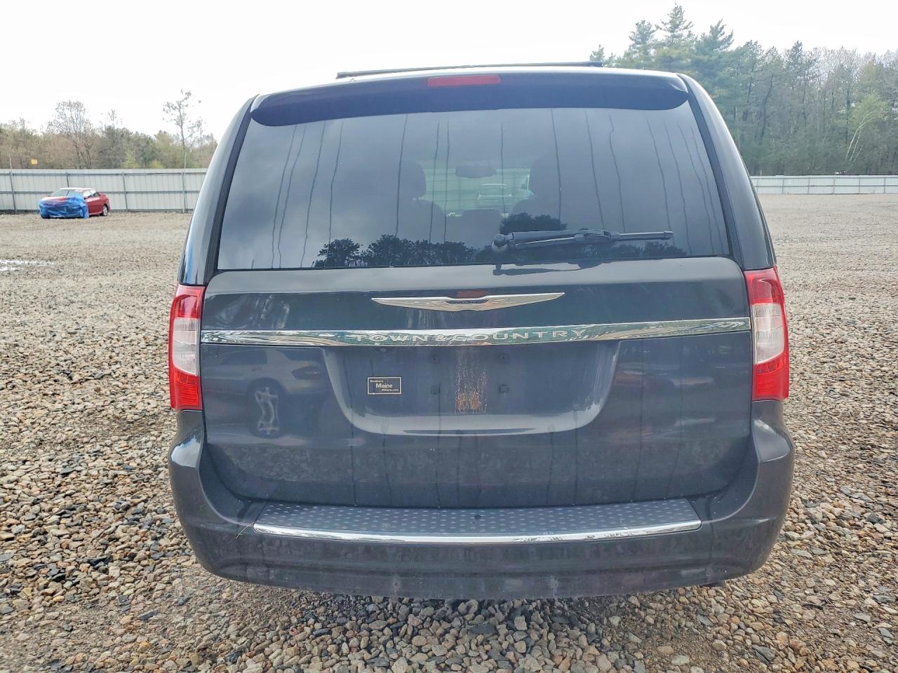 CHRYSLER TOWN & COUNTRY 2015 — 7